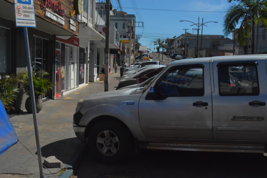 prefeitura-de-fw-retoma-licitacao-do-estacionamento-rotativo-apos-analise-do-tribunal-de-contas