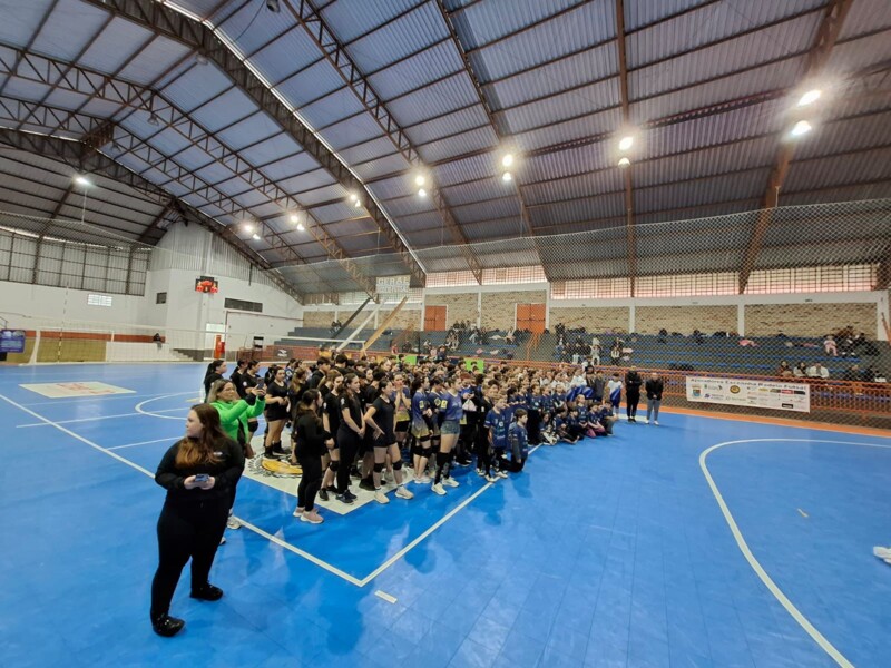 aabb-fw-representa-frederico-westphalen-em-etapa-do-torneio-entre-escolinhas-de-voleibol