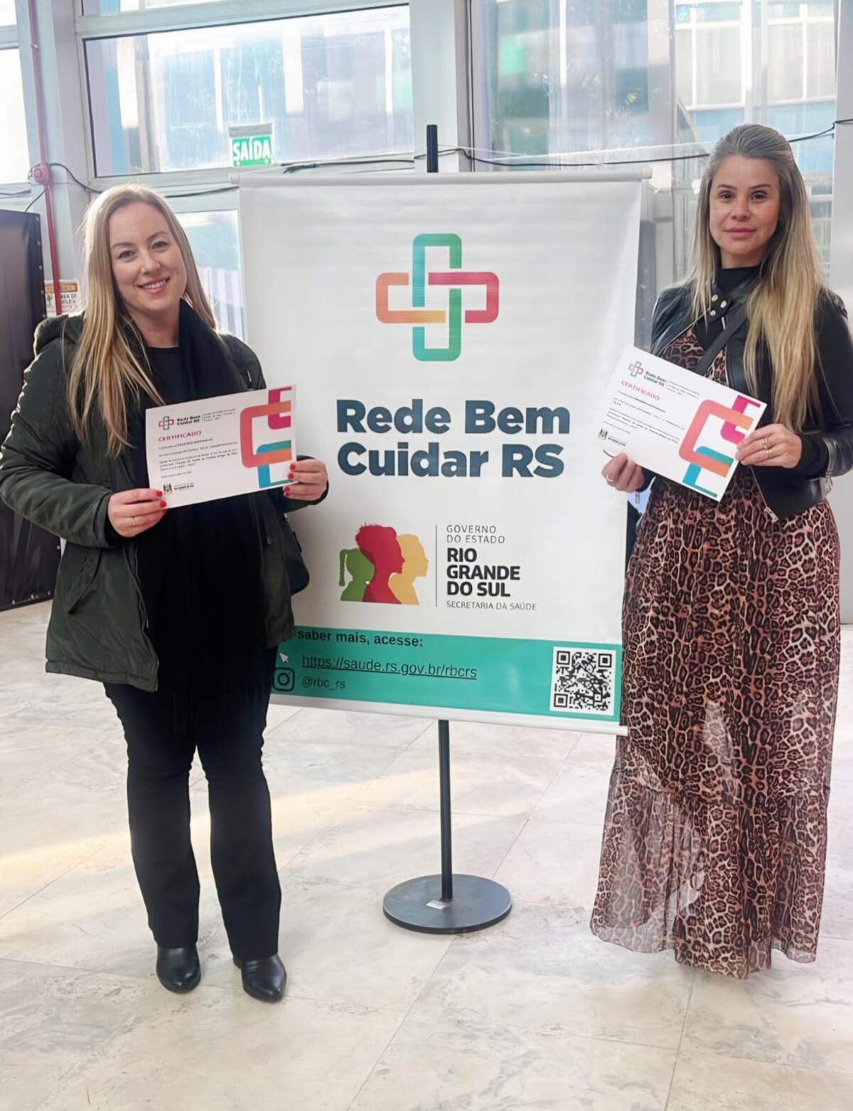 frederico-westphalen-recebe-certificacao-da-equipe-amiga-da-mae-parceria-e-crianca-ciclo-2025