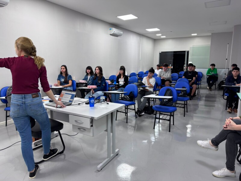jovens-iniciam-curso-gratuito-de-capacitacao-profissional-em-frederico-westphalen