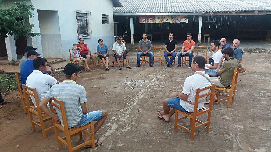prefeito-em-exercicio-e-vereadores-se-reunem-com-moradores-da-linha-alecrim