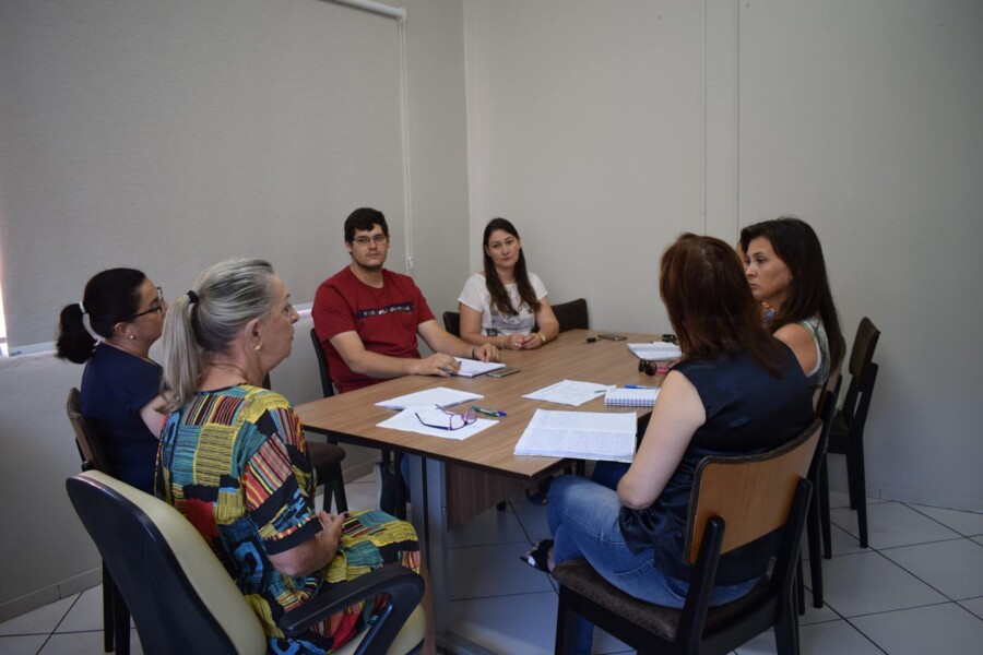 autismo-e-tema-de-reuniao-na-secretaria-municipal-da-educacao