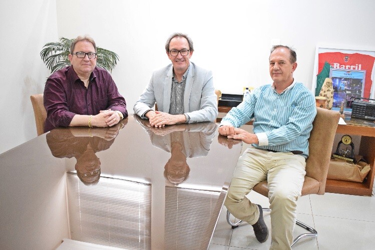prefeitos-assinam-convenio-para-manutencao-da-upa
