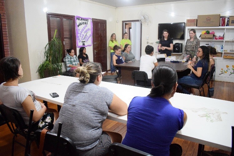 gestantes-recebem-orientacoes-sobre-doencas-sexualmente-transmissiveis-2