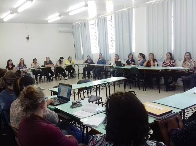 alunos-da-escola-rui-barbosa-recebem-orientacoes-sobre-educacao-fiscal