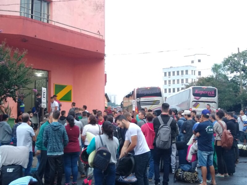 jovens-se-apresentam-na-junta-de-servico-militar