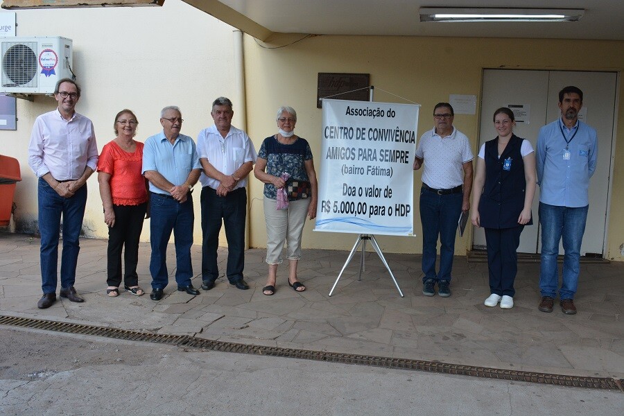 grupo-amigos-para-sempre-doa-r-5-mil-ao-hdp