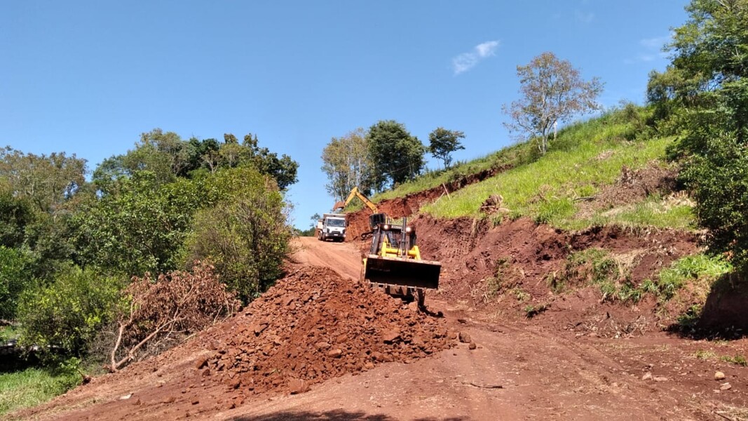 estradas-no-interior-seguem-recebendo-melhorias