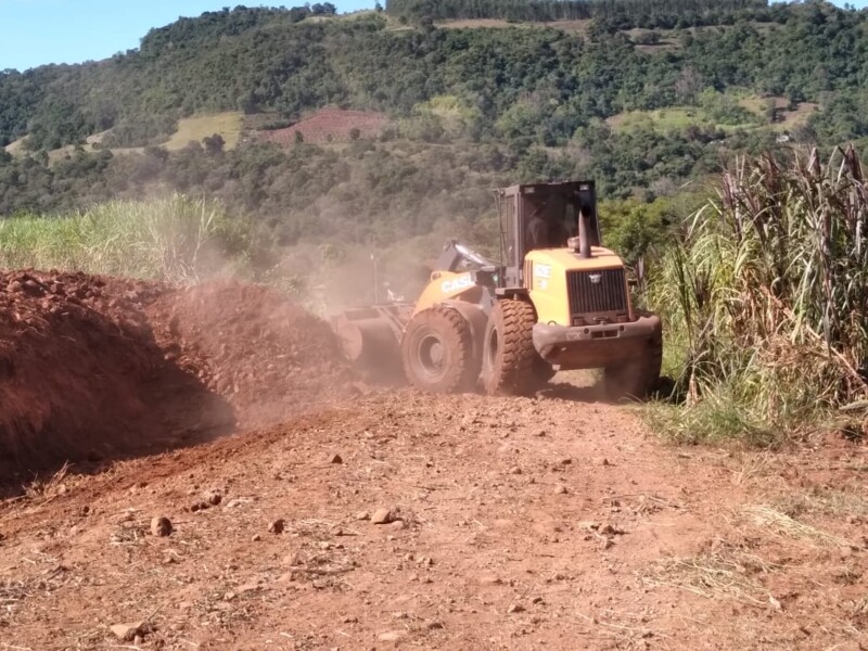 melhorias-em-estradas-do-interior-seguem-em-ritmo-acelerado