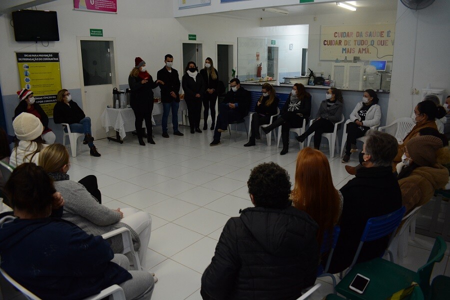 profissionais-da-saude-do-posto-ayres-participam-de-palestra-sobre-saude-mental