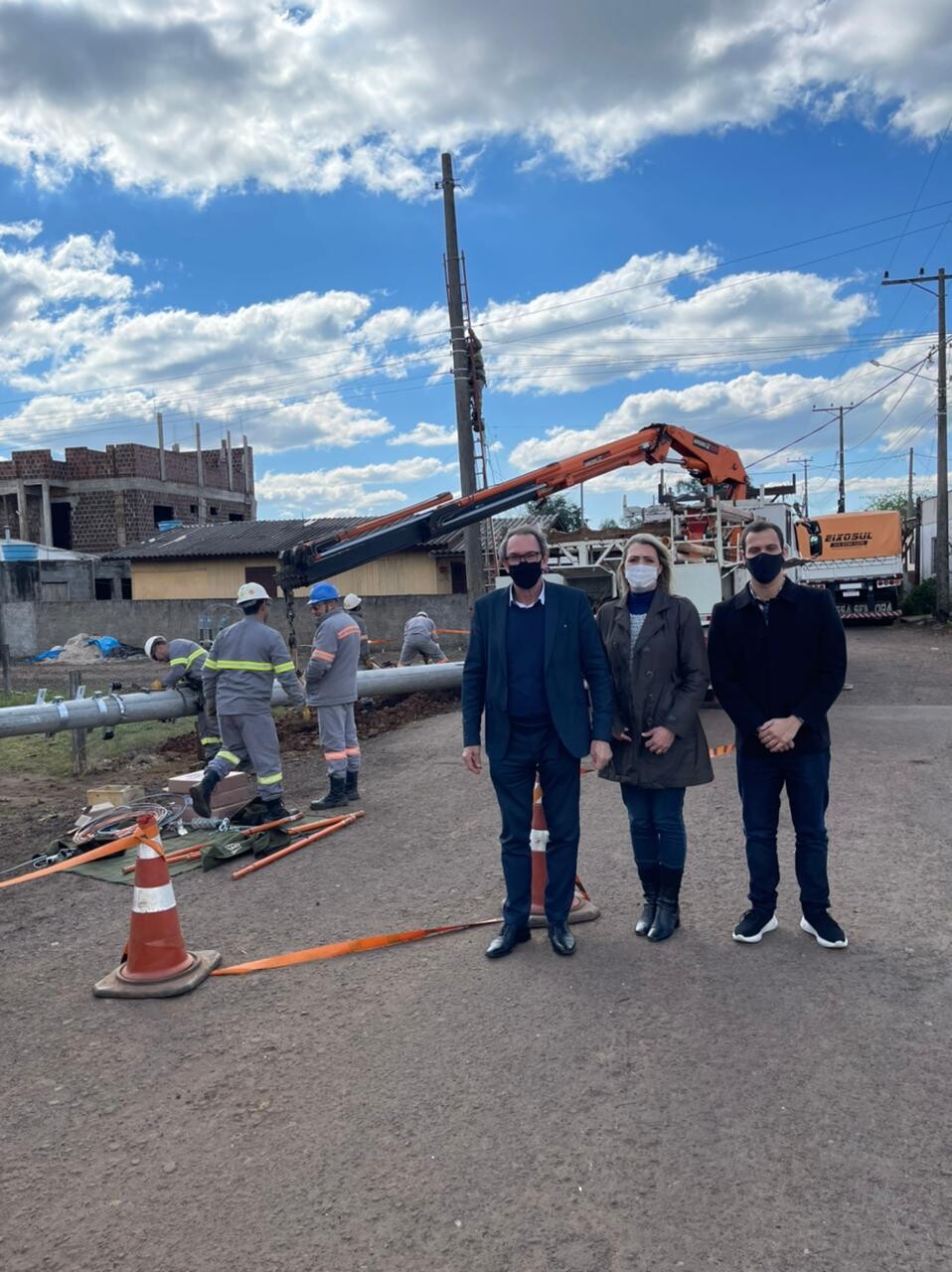moradores-do-loteamento-conquista-recebem-rede-de-energia-eletrica