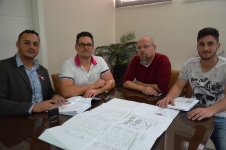 projeto-para-reforma-da-camara-de-vereadores-e-entregue-ao-prefeito-em-exercicio
