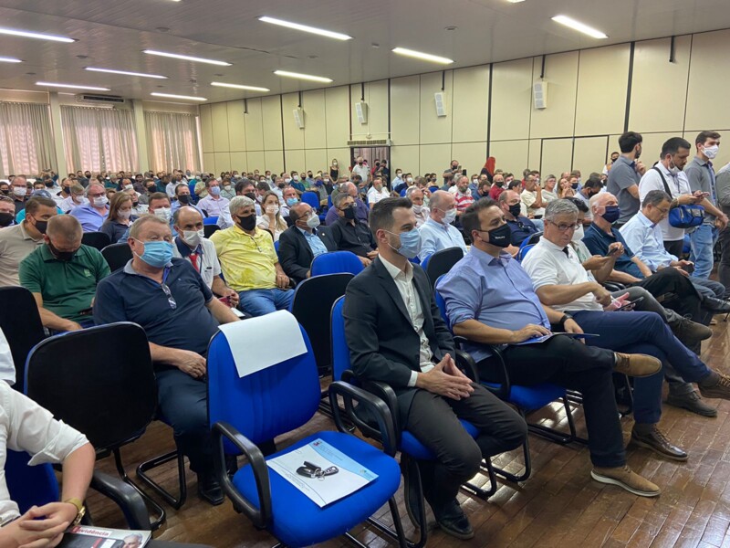 vendruscolo-solicita-recursos-e-apresenta-demandas-a-ministra-da-agricultura-tereza-cristina