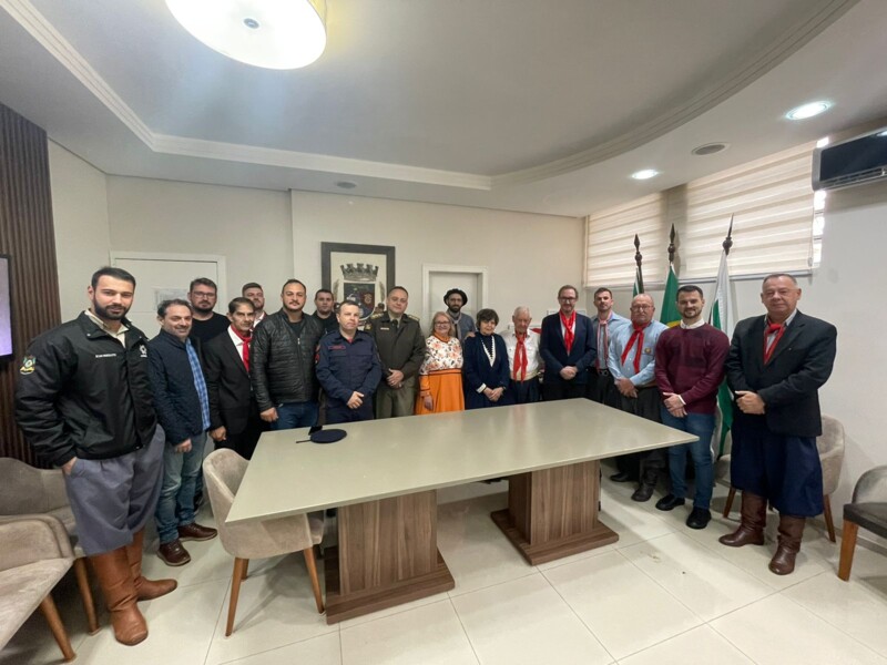 43-acampamento-farrapo-de-frederico-westphalen-e-lancado-oficialmente