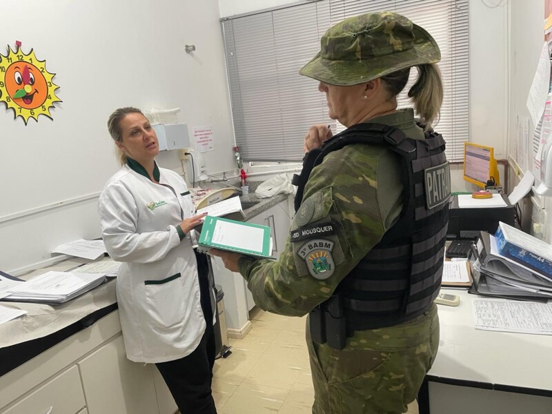 agentes-de-combate-a-endemias-iniciam-aplicacao-de-bri-nas-escolas-municipais-nesta-segunda-feira
