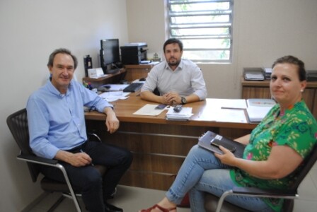 administracao-realiza-reuniao-com-a-funai