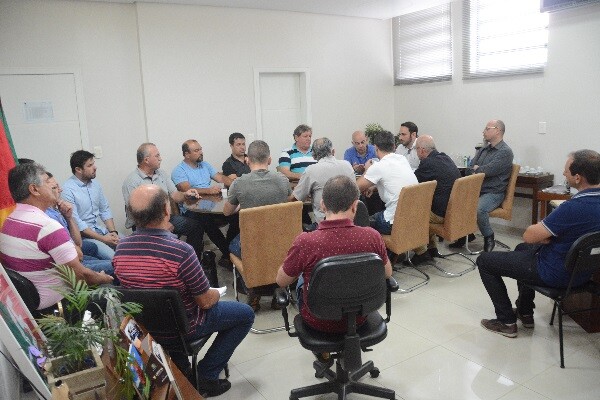 reuniao-entre-a-populacao-o-dnit-e-a-administracao-municipal-e-realizada