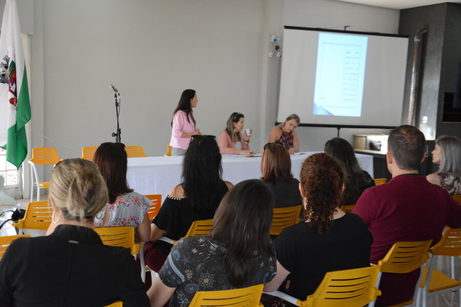 encontro-regional-de-gestores-municipais-de-assistencia-social-e-realizado-durante-a-expofred