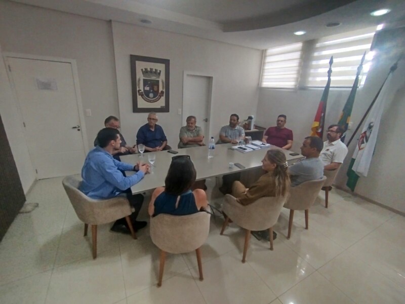 gestores-reunem-se-com-autoridades-policiais-para-discutir-construcao-de-sede-propria-da-policia-civil