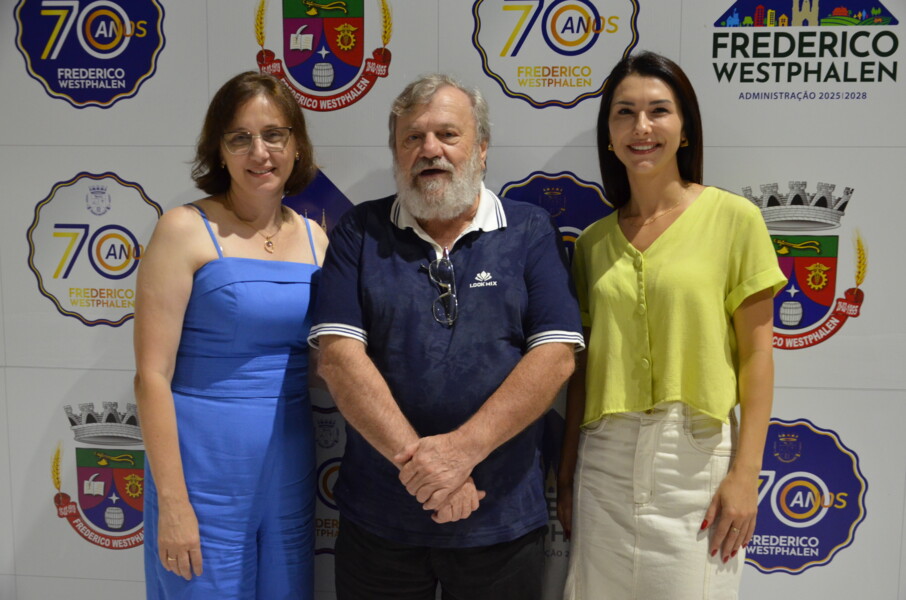 professores-e-autoridades-celebram-inicio-do-ano-letivo-em-frederico-westphalen