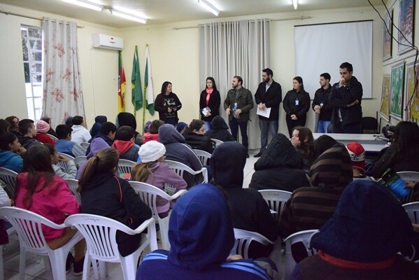 secretaria-de-meio-ambiente-realiza-oficina-na-escola-duque-de-caxias