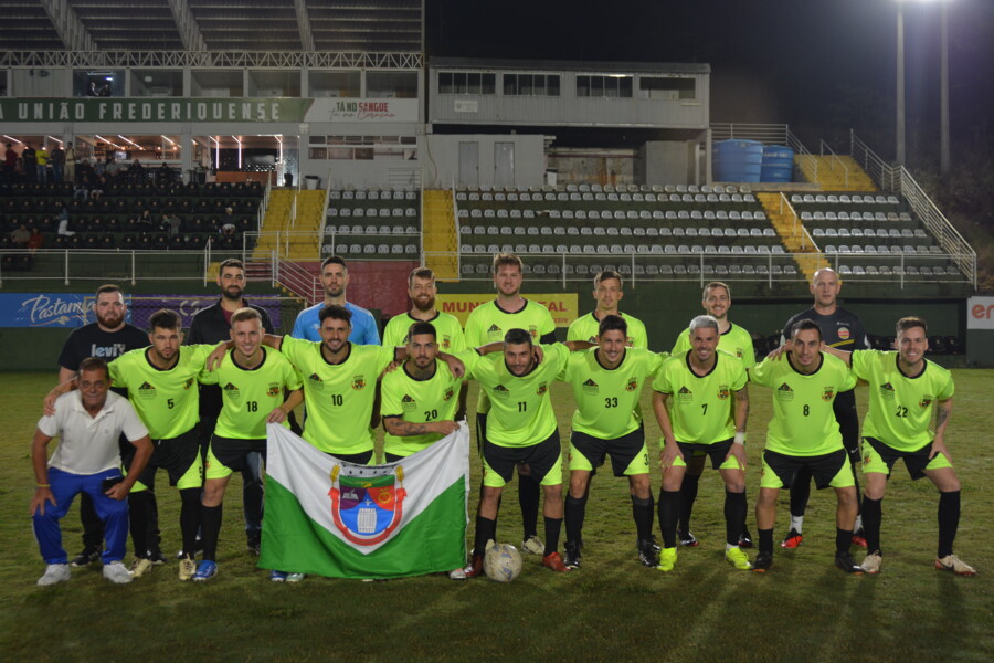 frederico-westphalen-estreia-com-vitoria-na-copa-amzop-sesc-sicredi-2025