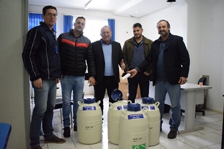 administracao-municipal-adquire-novos-botijoes-e-semen-bovino