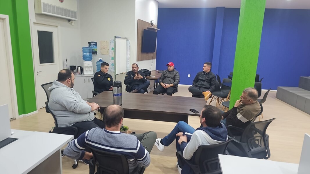 departamento-de-transito-participa-de-reuniao-para-melhorar-mobilidade-no-entorno-de-instituicoes-de-ensino