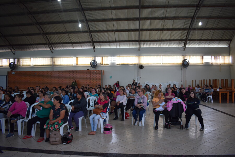cras-promove-encontros-mensais-com-beneficiarios-do-bolsa-familia-e-fortalece-lacos-com-a-comunidade