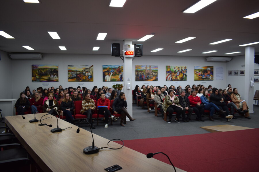 smec-realiza-formacao-para-monitoras-da-rede-municipal-de-ensino