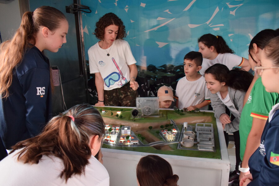 alunos-das-escolas-de-fw-participam-da-exposicao-olho-dagua-artes-liquidas-e-aguas-visuais