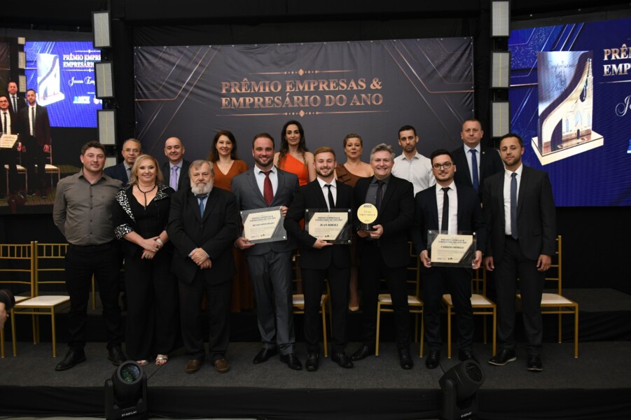 empresas-e-empresario-do-ano-2025-reune-empresarios-e-autoridades-da-comunidade-e-celebra-forca-do-empreendedorismo-frederiquense