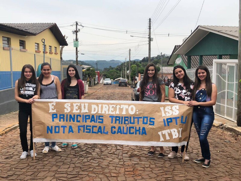 alunos-realizam-acao-de-conscientizacao-sobre-a-nfg